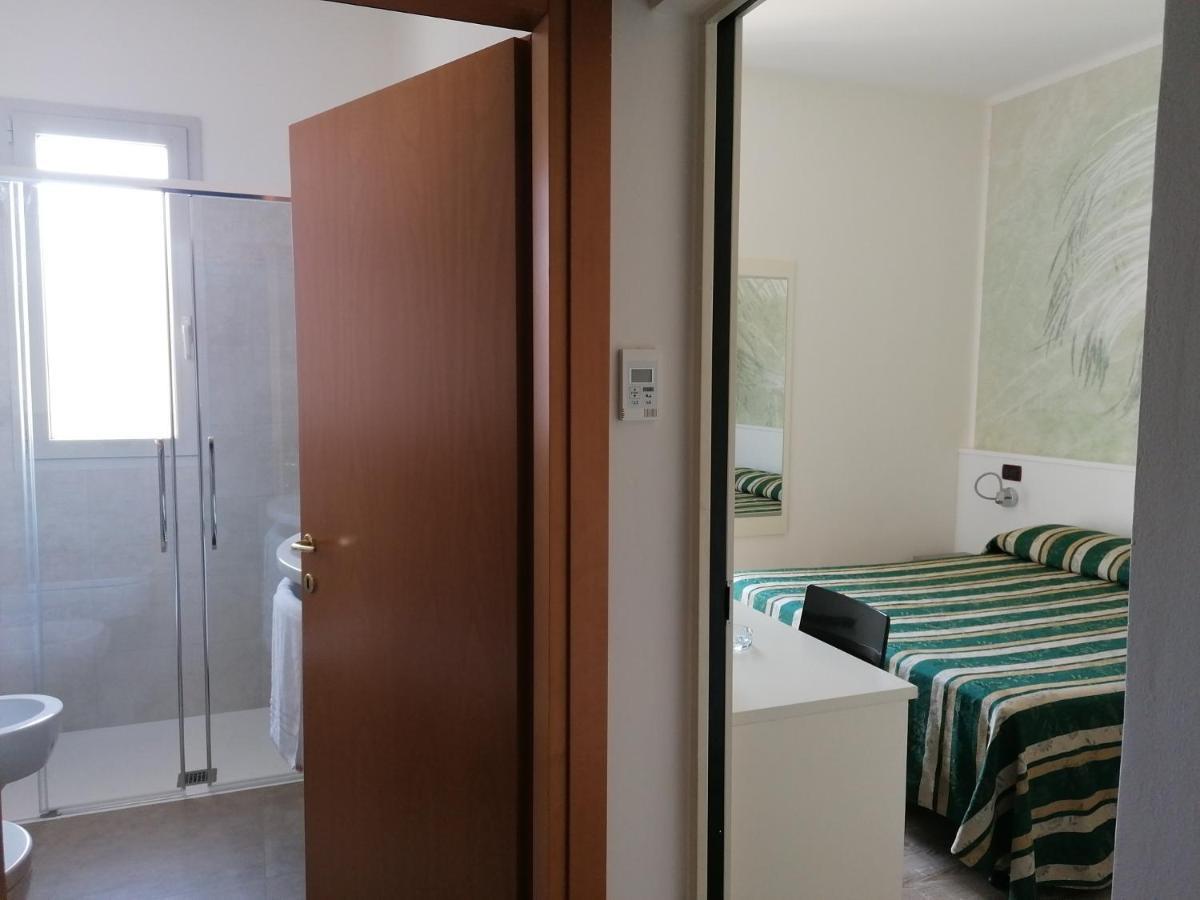 Camera Tripla Superior con Balcone