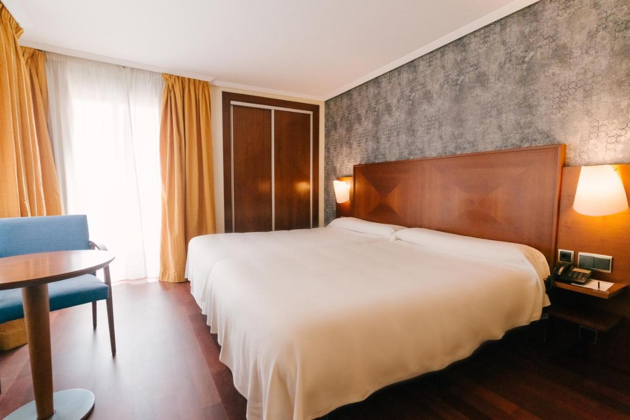 Chambre Double ou Lits Jumeaux avec Lit d'Appoint