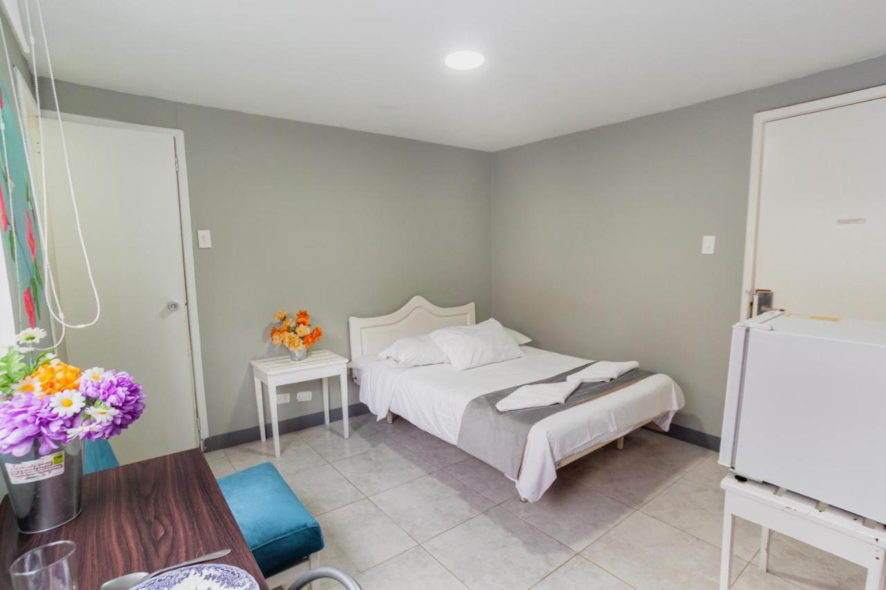 Single Room,1250938192:JPEG