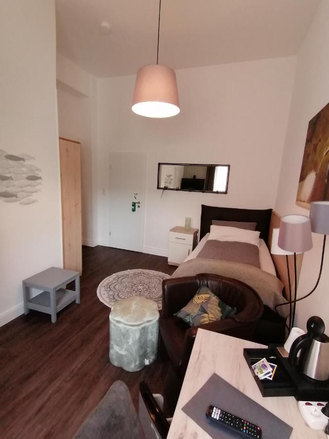 Large Single Room,1257234073:JPEG