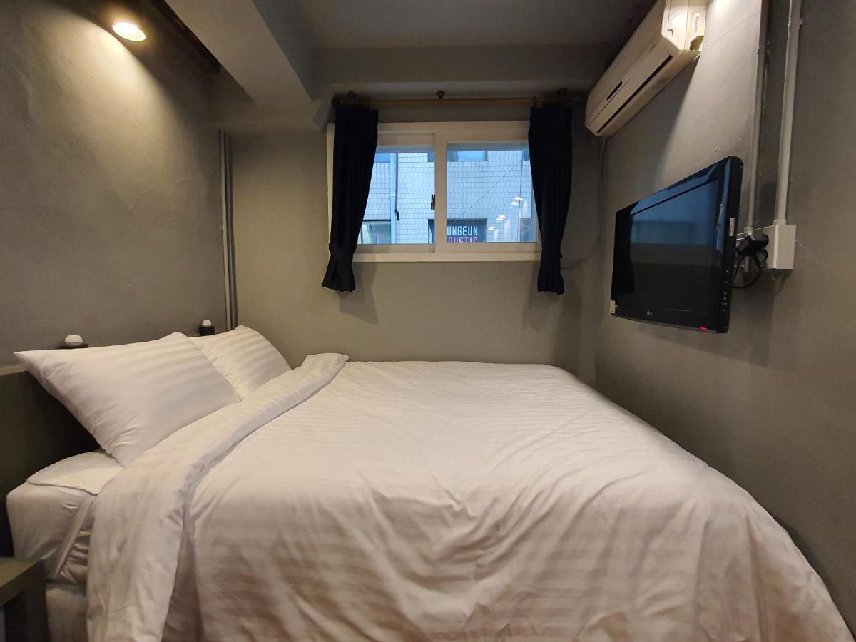 Double Room With a Private Bathroom