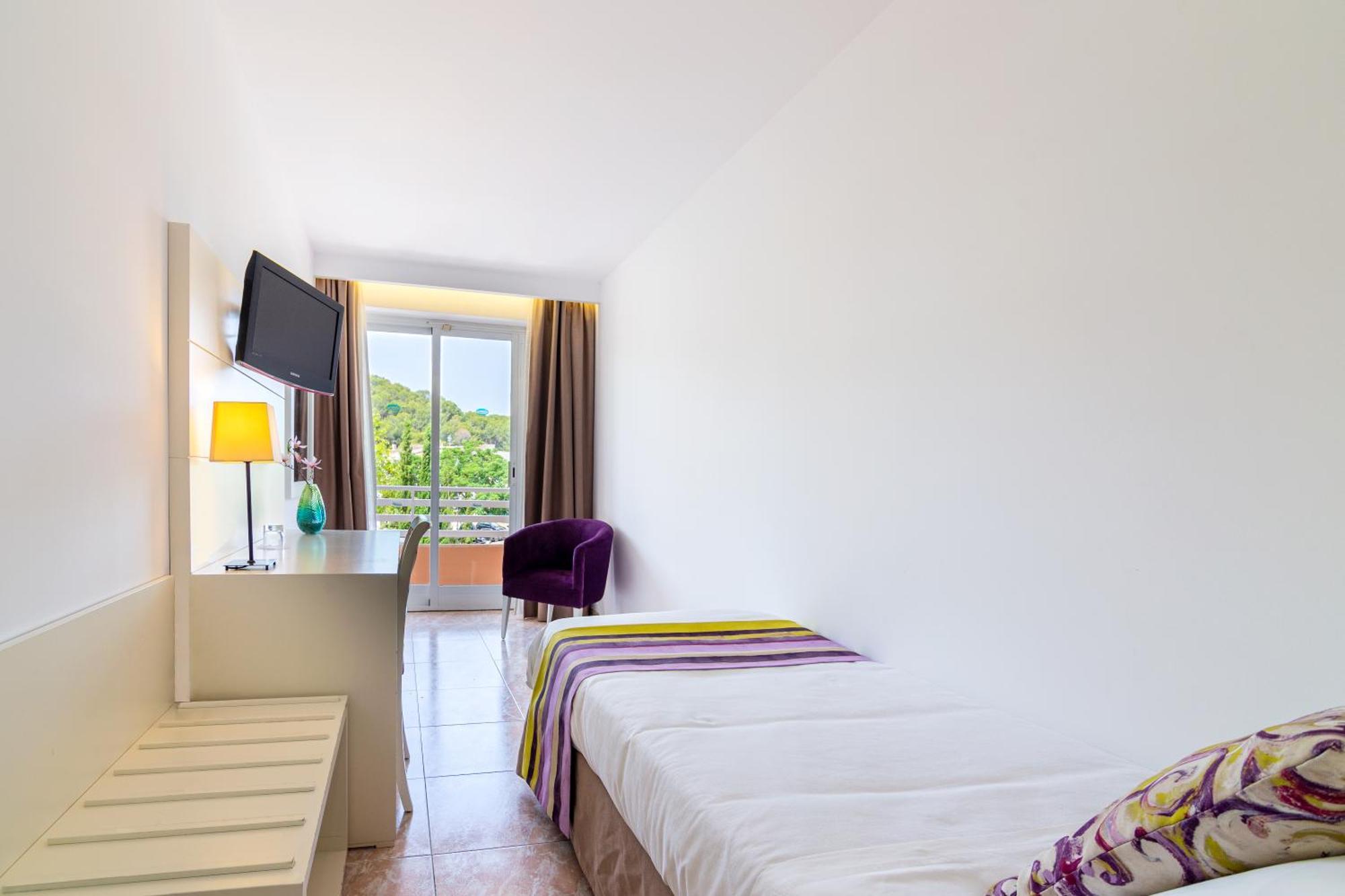 Single Room Balcony