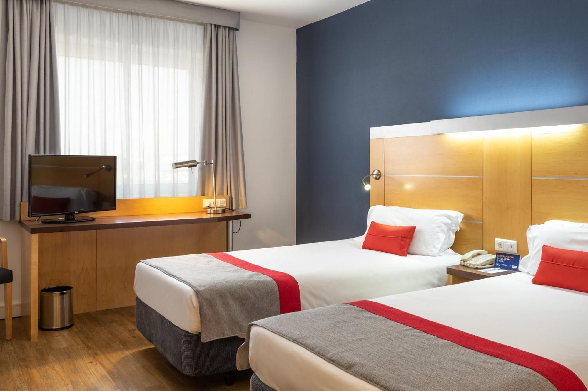 Standard Room,1274456851:JPEG