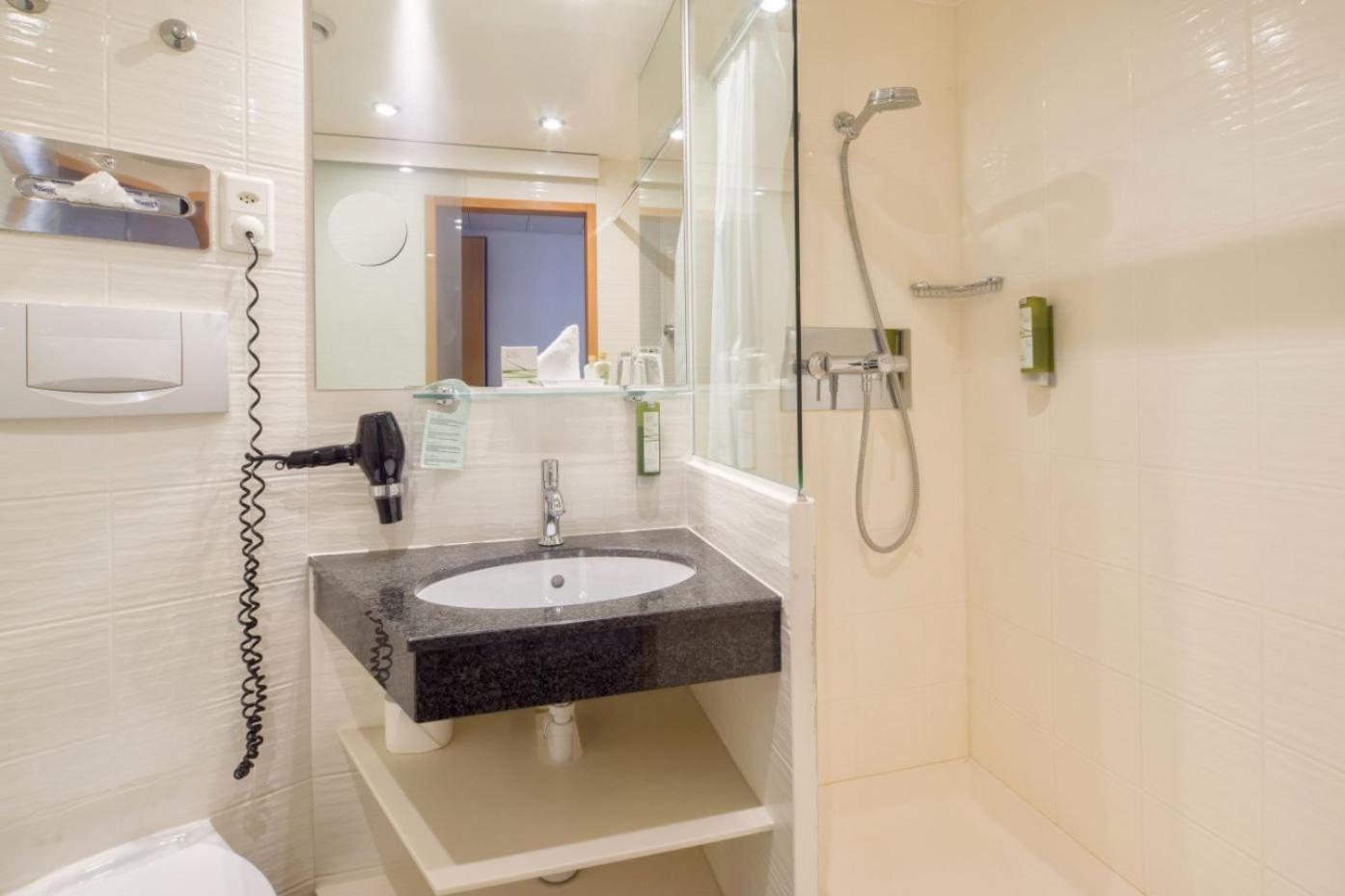 Quarto Individual Standard