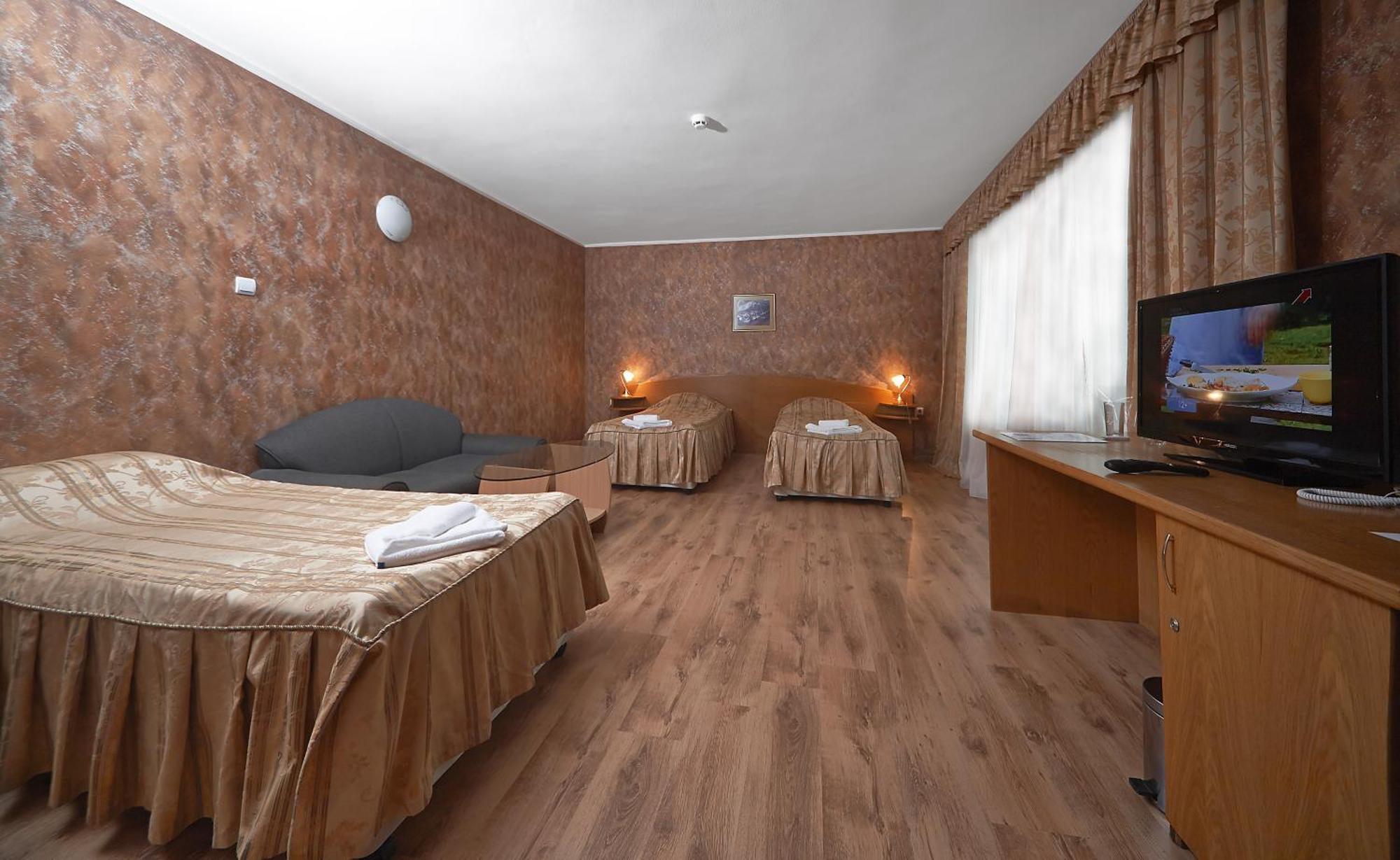 Triple Room