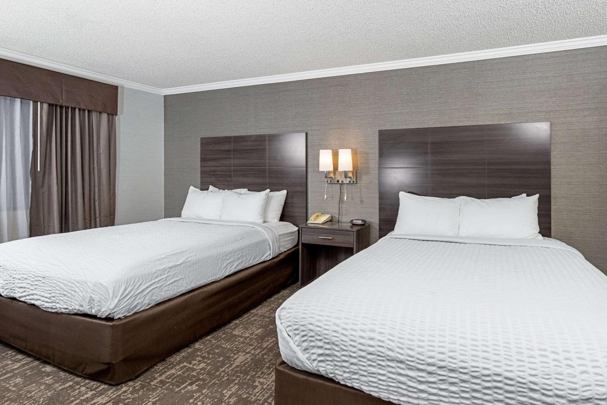 Queen Room Two Queen Beds Tub Accessible or Non-Smoking