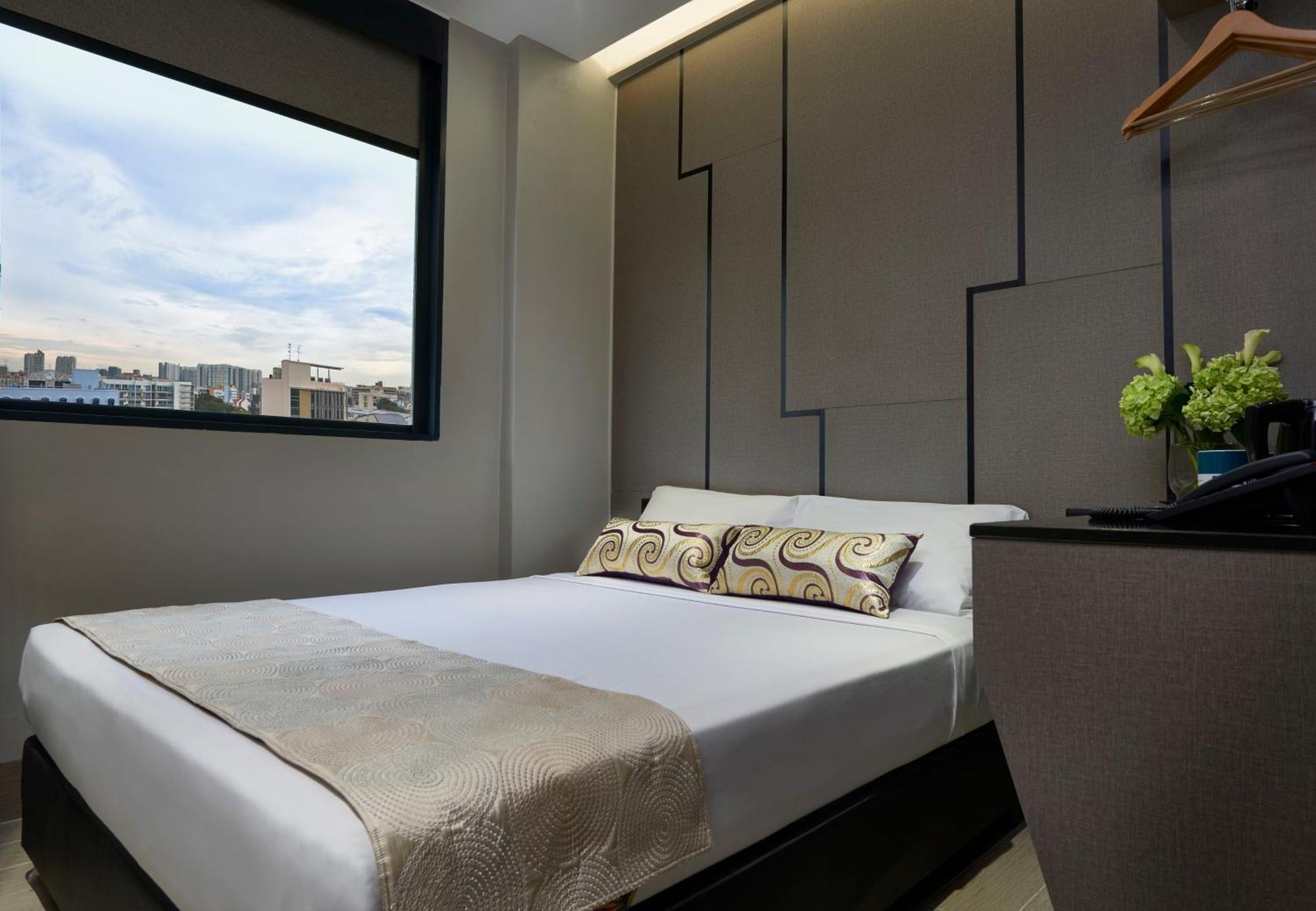 Deluxe Room,1277612581:JPEG