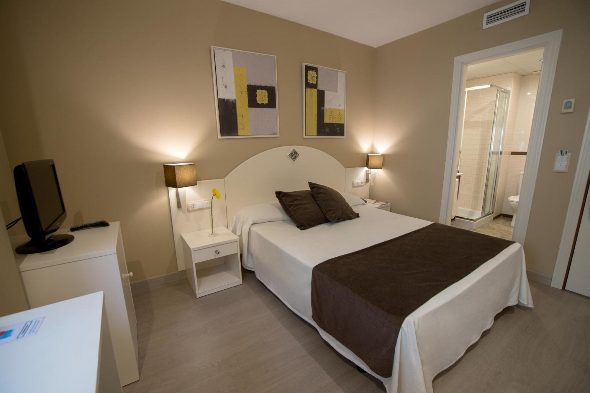 Double or Twin Room,1278907213:JPEG