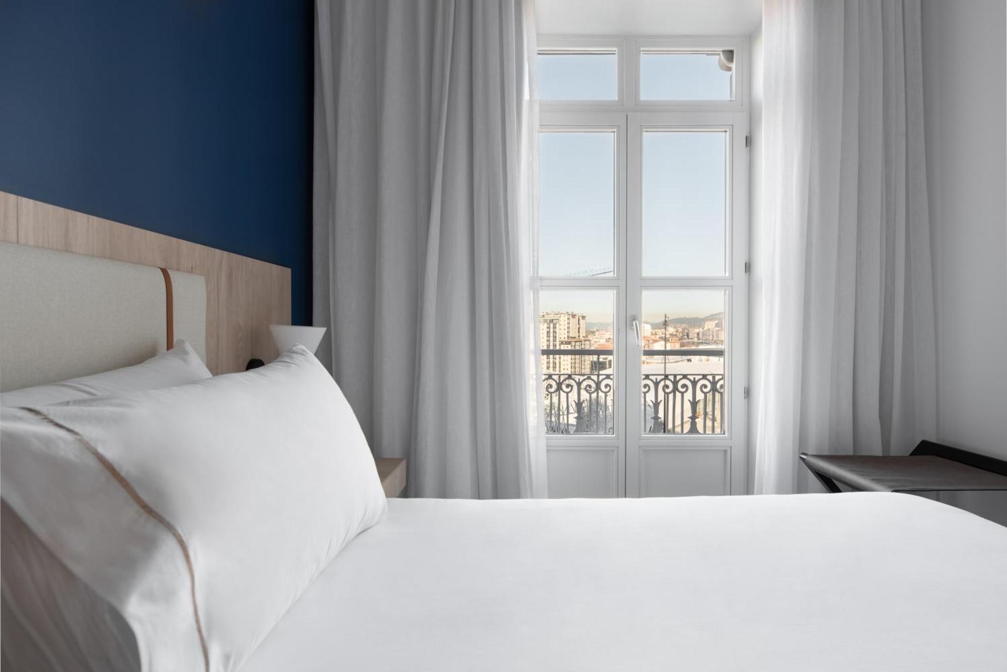 Single Room Sea View,1285916254:JPEG