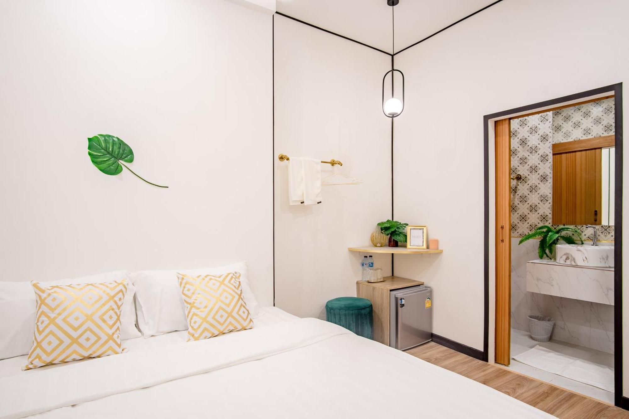 Standard Double Room,1285966702:JPEG