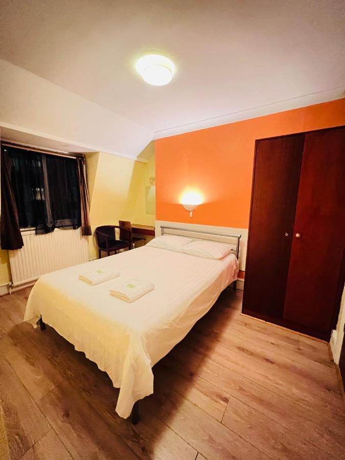 Double Room with Shared Bathroom,1288102318:JPEG