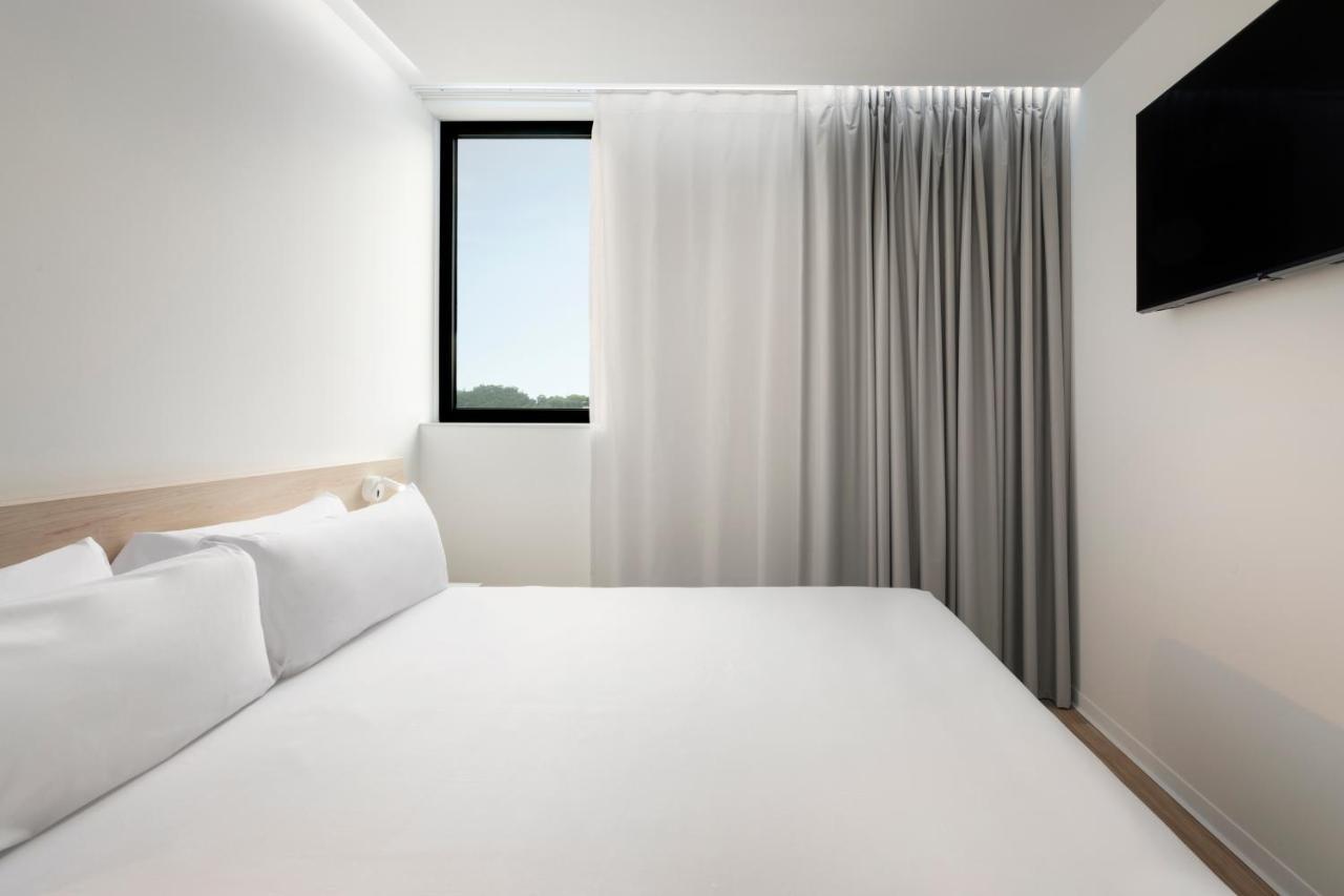 Quarto Duplo