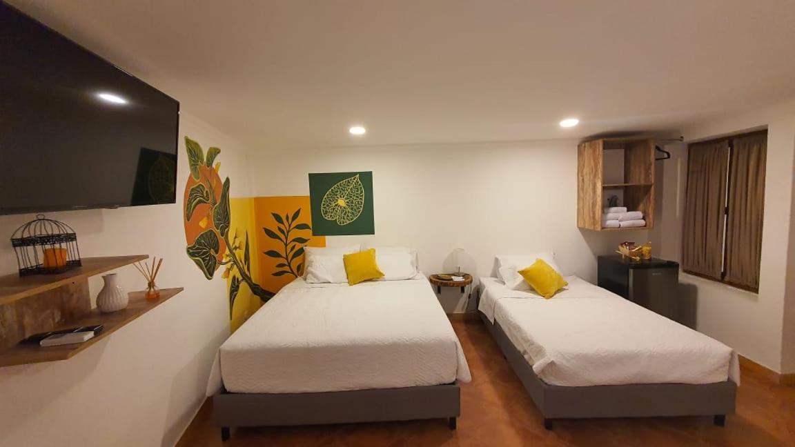 Family Room,1298836597:JPEG