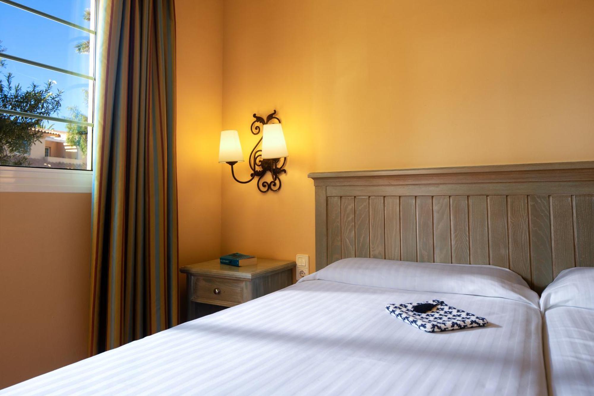 Single Room,1301592994:JPEG