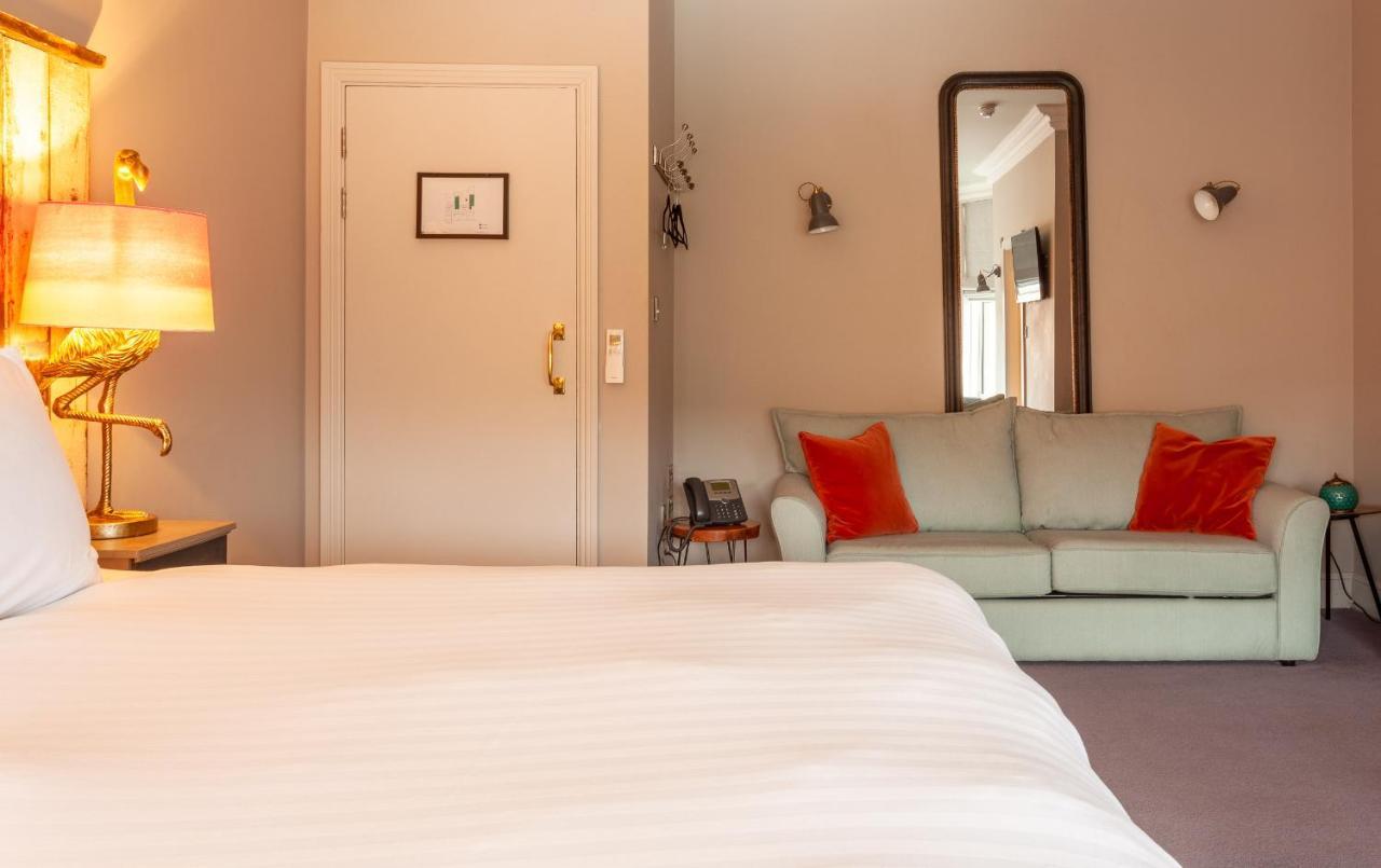 Junior Suite,1307339887:JPEG