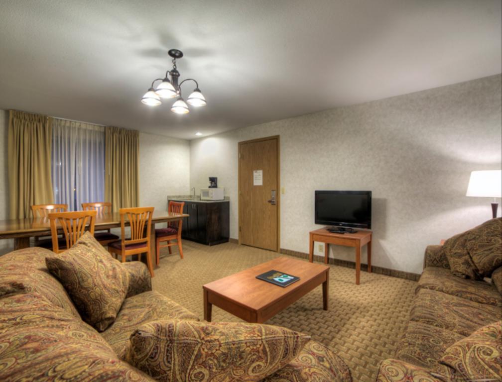 Executive Suite,402154998:JPEG