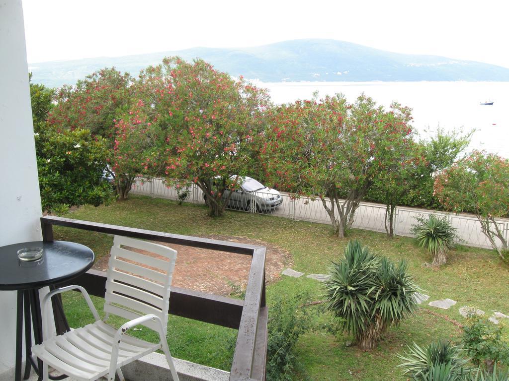 Double Room with Balcony and Sea View