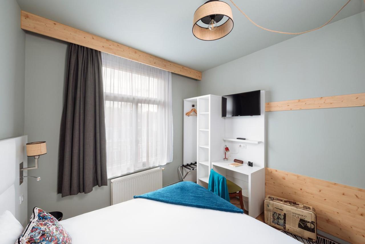 Chambre Pop avec 1 Lit Double
