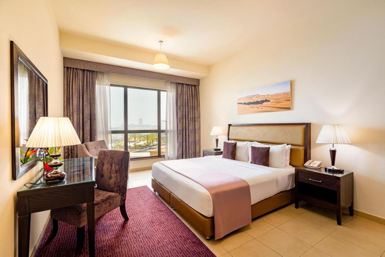 One Bedroom Apartment Marina View on F&B Just Steps from JBR Beach