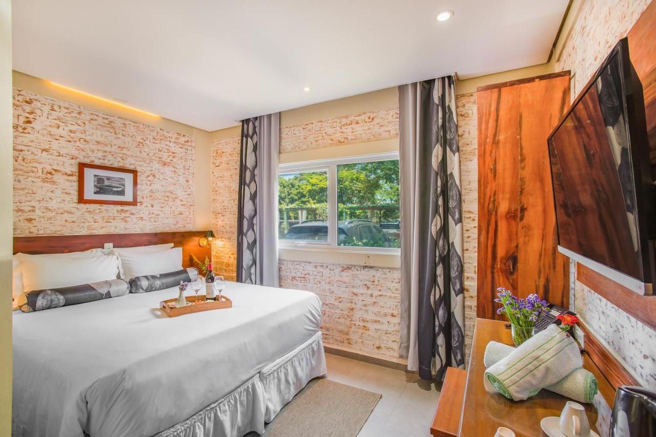 Standard Room,1330419863:JPEG