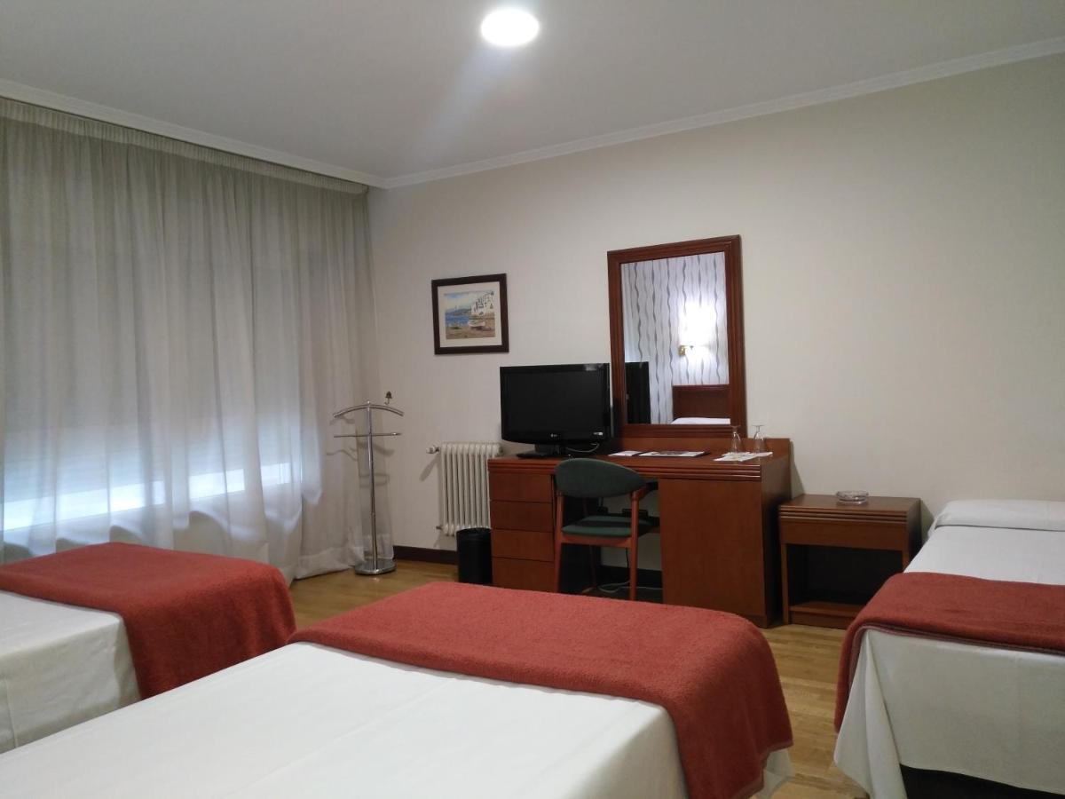 Basic Triple Room