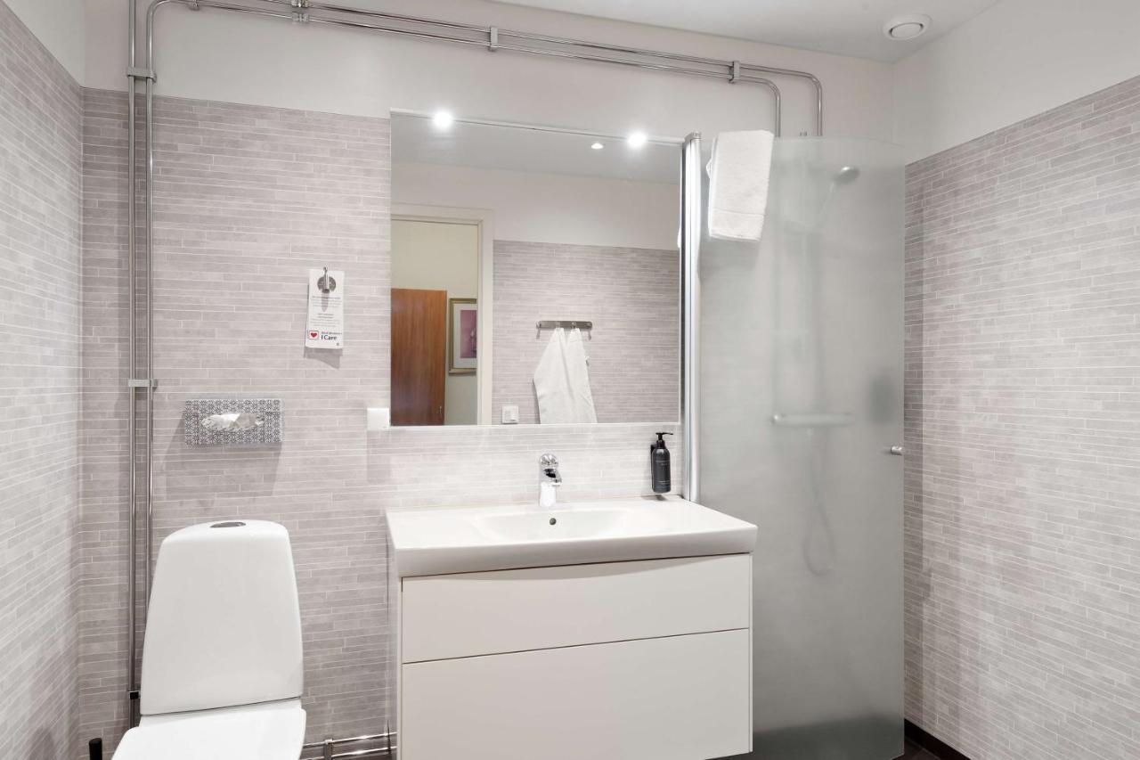 Superior Double Room Two Single Beds Non-Smoking