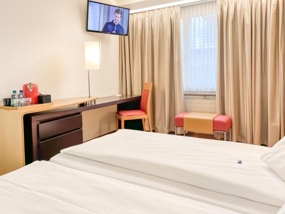 Double Room,1342081895:JPEG
