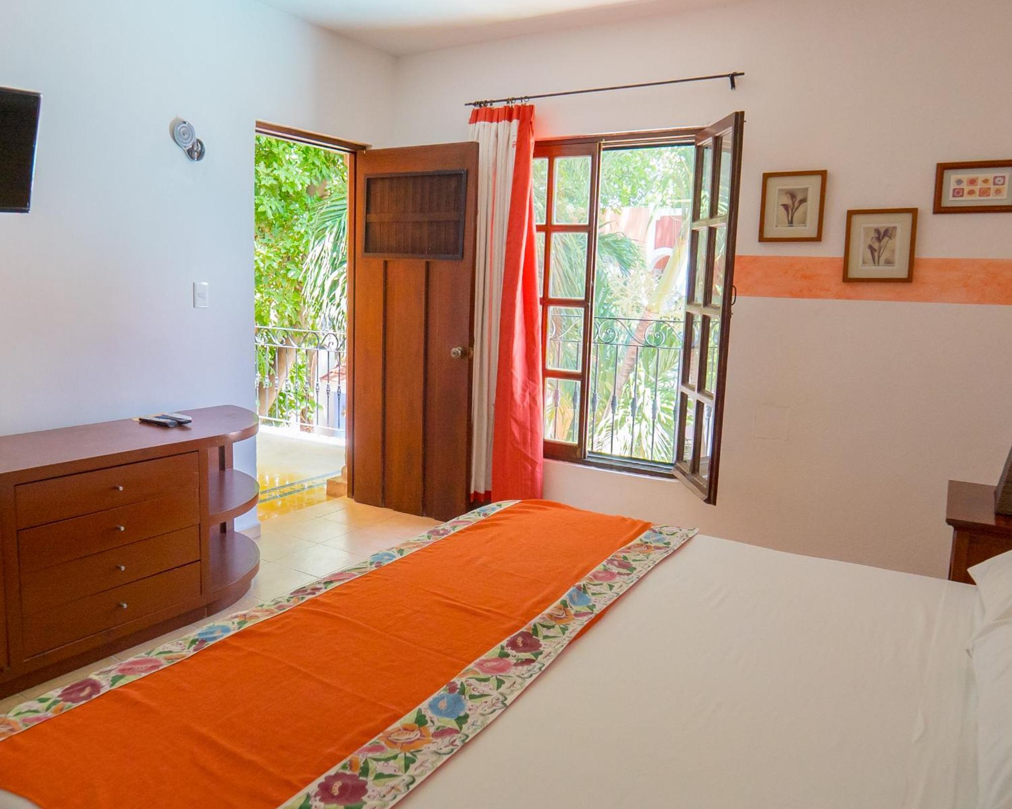 Standard Queen Room