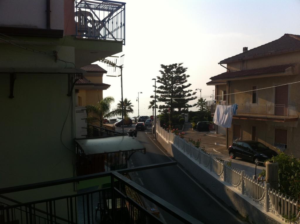 Camera Matrimoniale/Doppia con Letti Singoli con Balcone