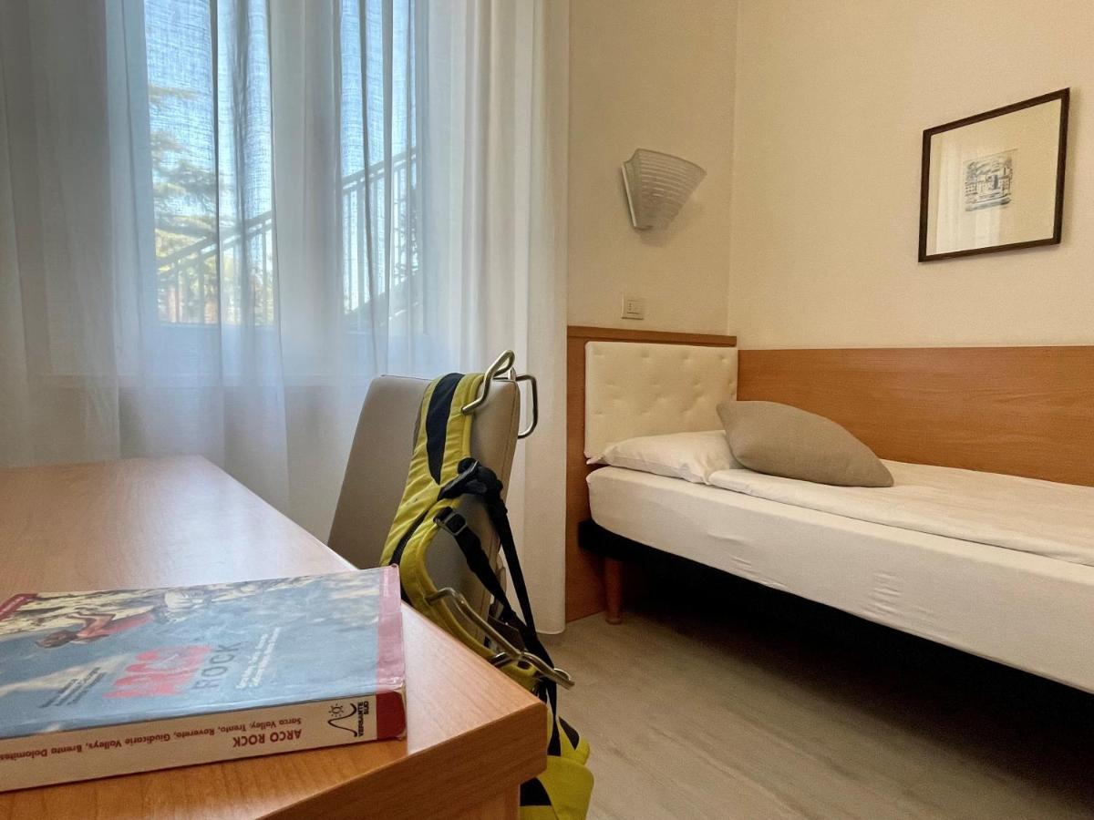 Standard Single Room,1347288596:JPEG