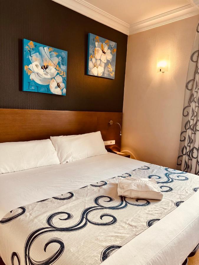 Double Room,1347480689:JPEG