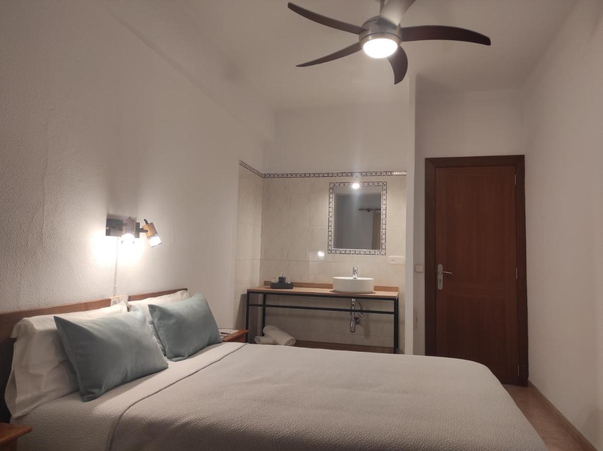 Tweepersoonskamer met 1 of 2 Bedden en Gedeelde Badkamer