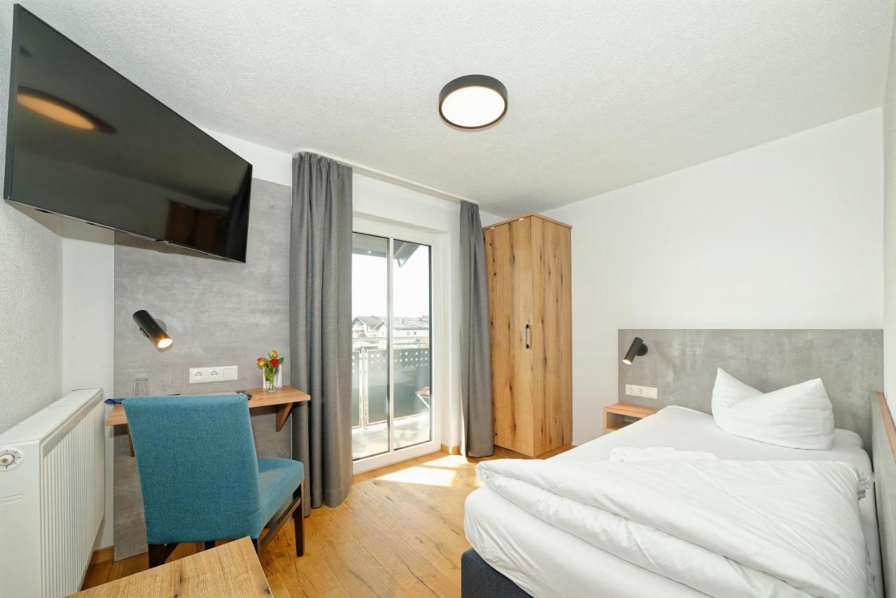 Single Room,1365457709:JPEG