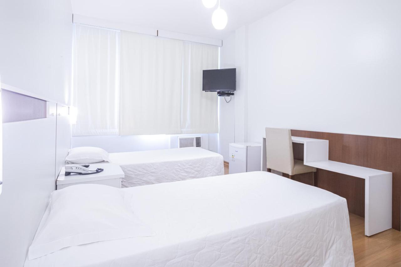 Quarto Duplo