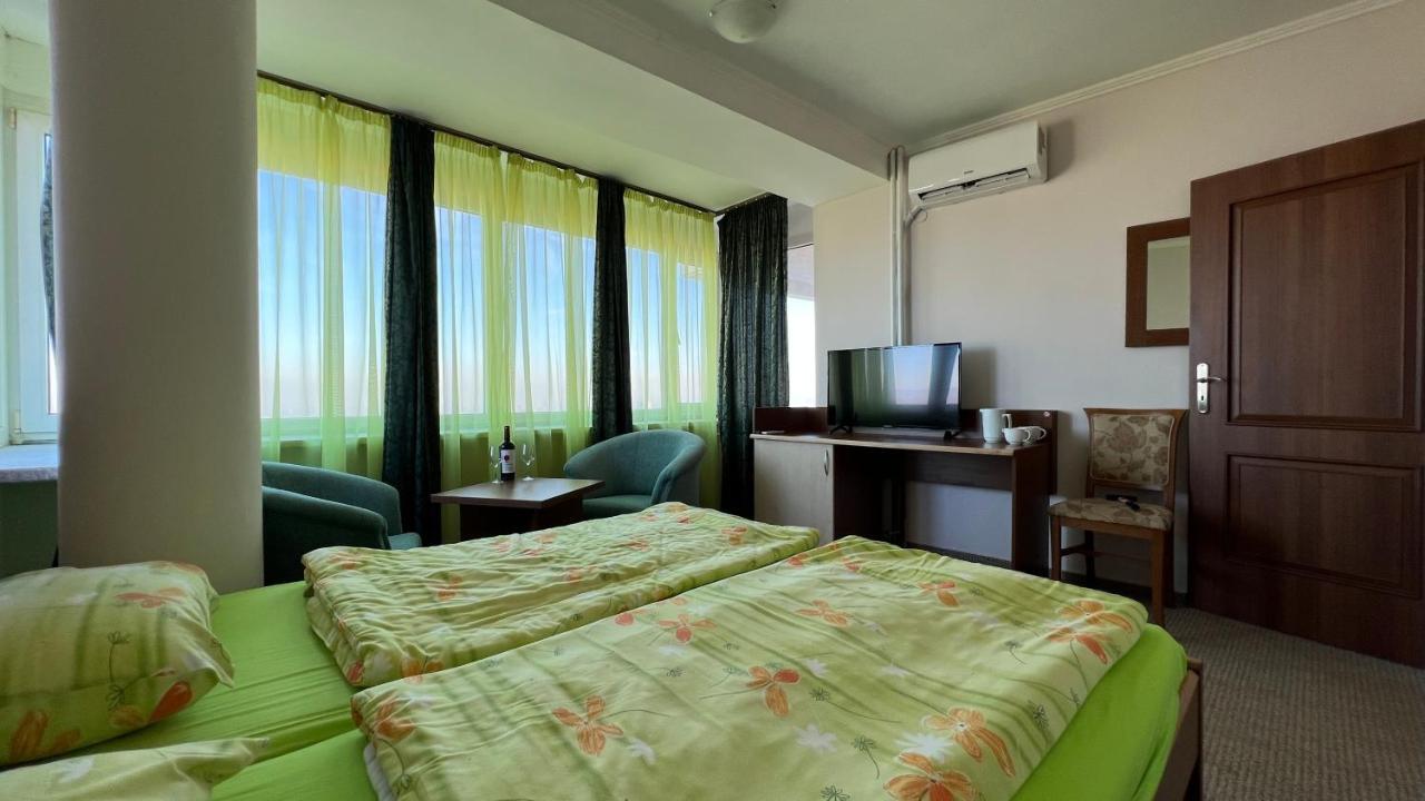 Deluxe Apartment with view to the city