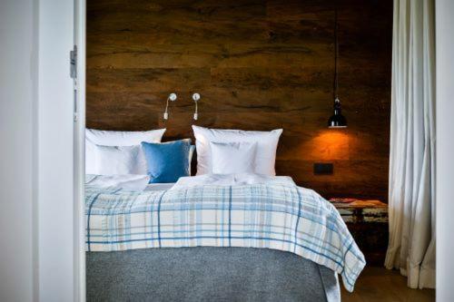 Junior Suite with Loggia,1381116320:JPEG