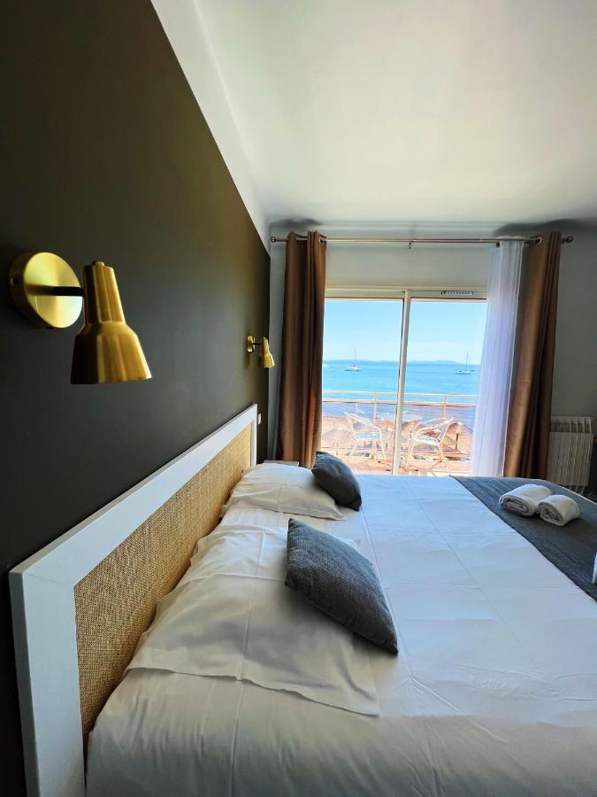 Classic Zimmer mit Balkon und Meerblick