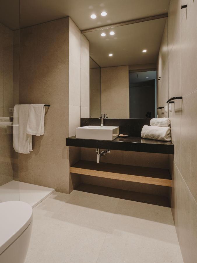 Double or Twin Room with Mountain View
