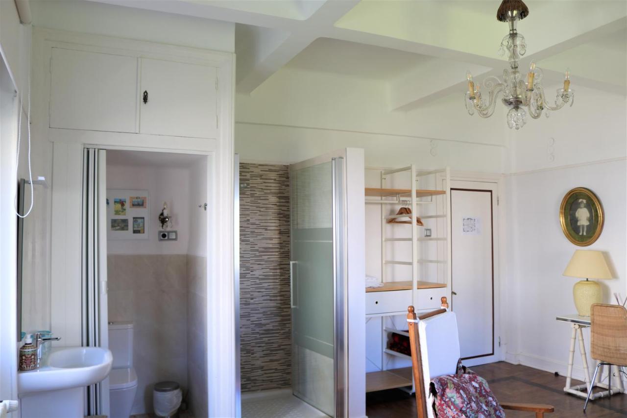 Habitación Doble con baño - 2 camas