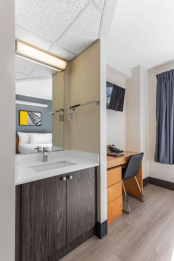 Twin Room,1703556384:JPEG