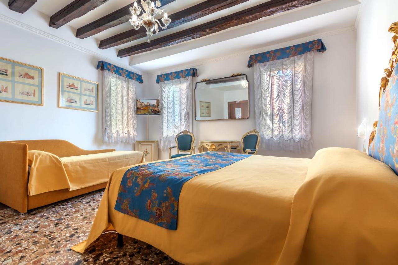 Habitación Familiar con vistas al jardín