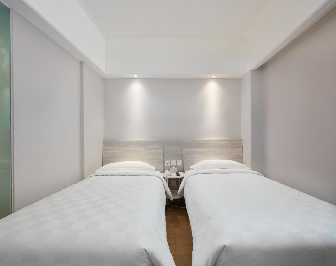 Standard Twin Room,1410300899:JPEG