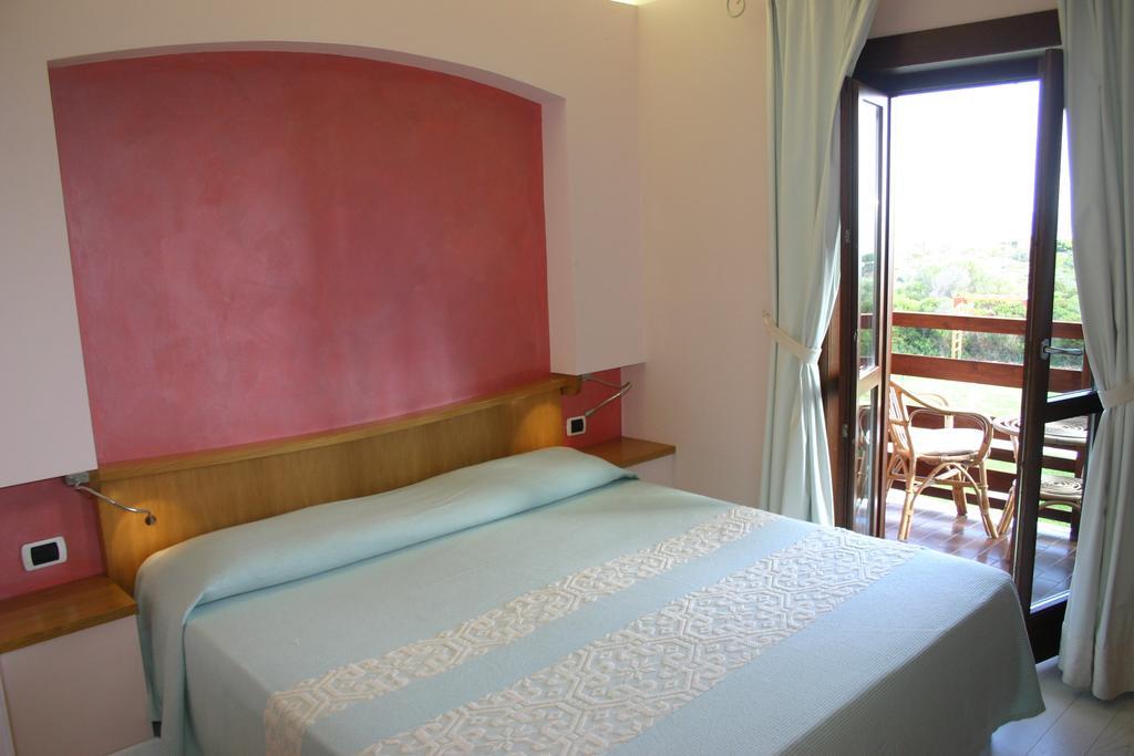 Camera Matrimoniale/Doppia con Letti Singoli con Vista Mare