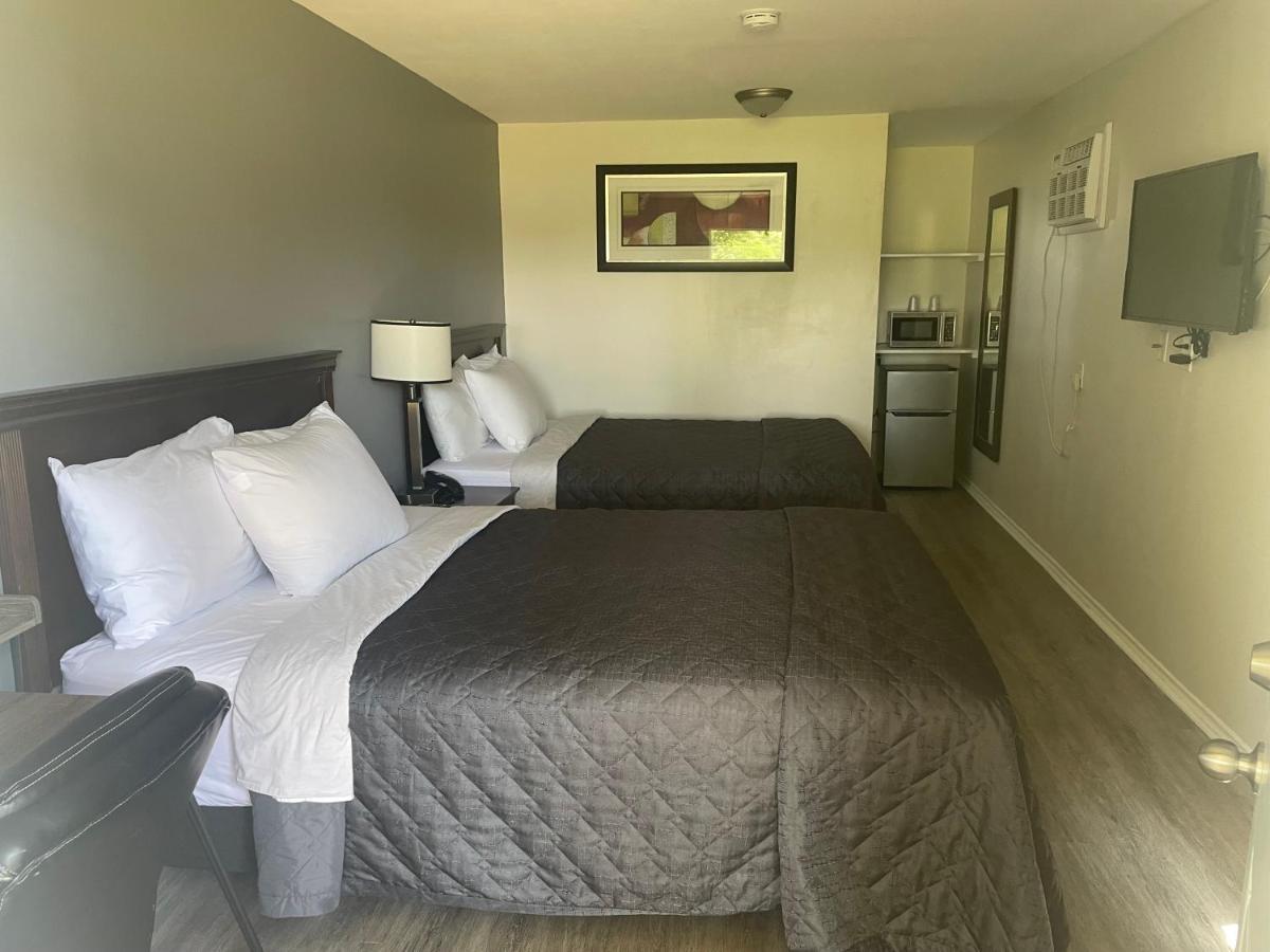 Double Room,1419712230:JPEG