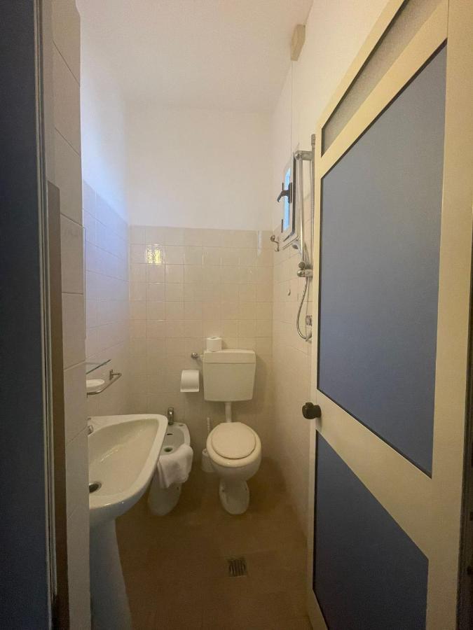 Single Room,1416886371:JPEG