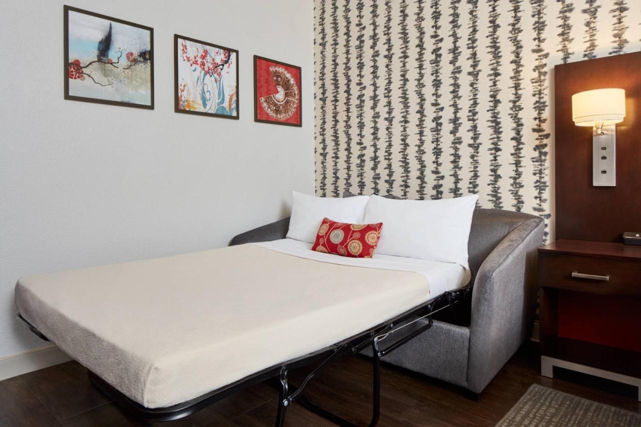 Corner King Studio with Sofa Bed,1381209770:JPEG