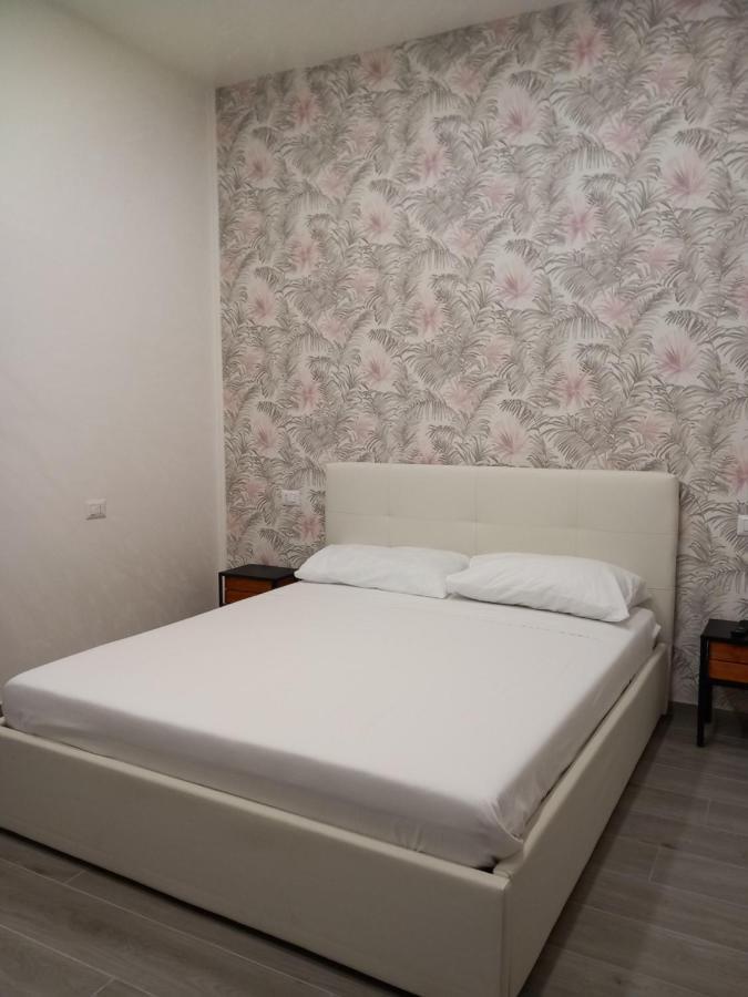 Deluxe Queen Room,1425070239:JPEG