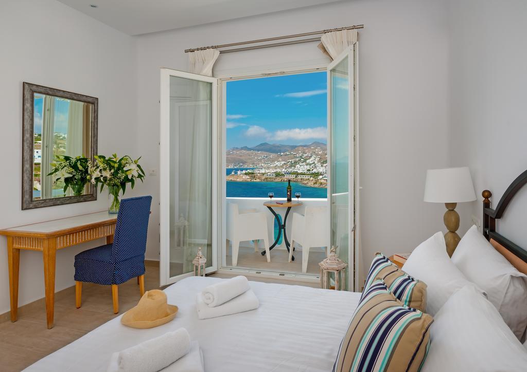 Residence with Sea View
