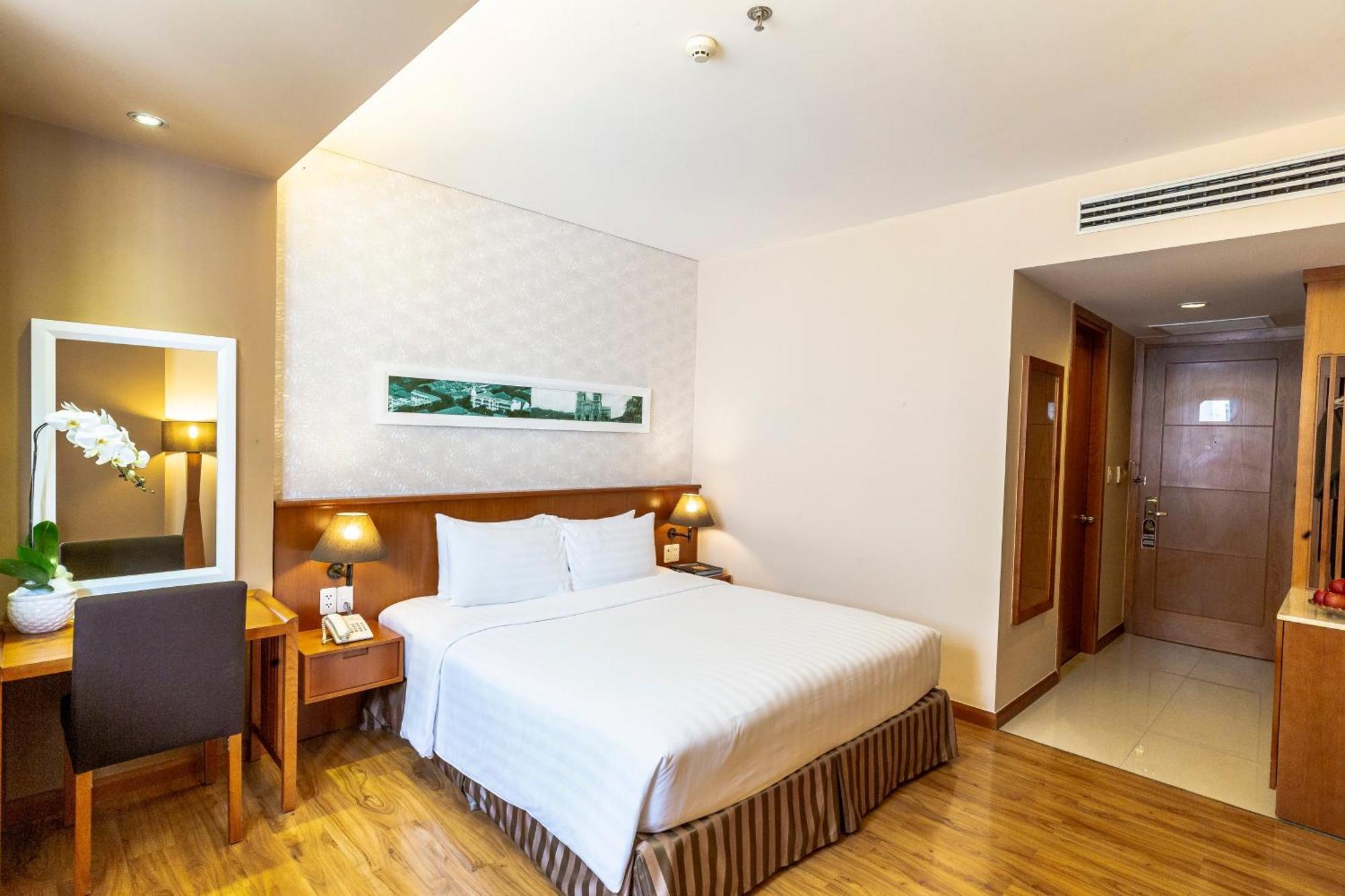 Deluxe Double or Twin Room,1213331203:JPEG