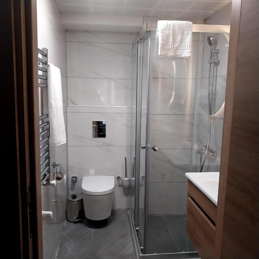 Single Room,1466304458:JPEG